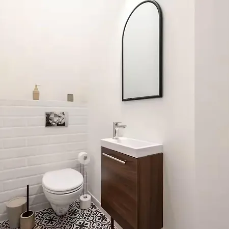 Apartman Designer Two Bedroom