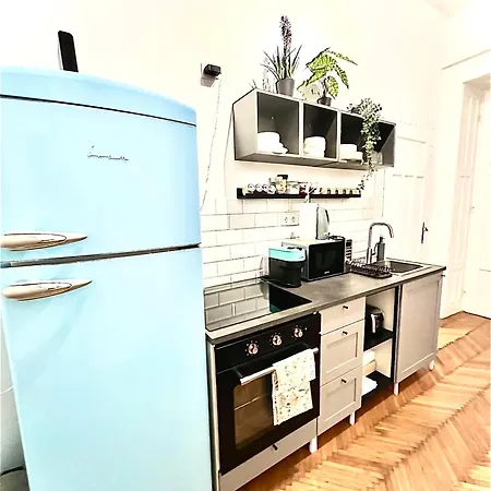 Appartement Designer Two Bedroom *