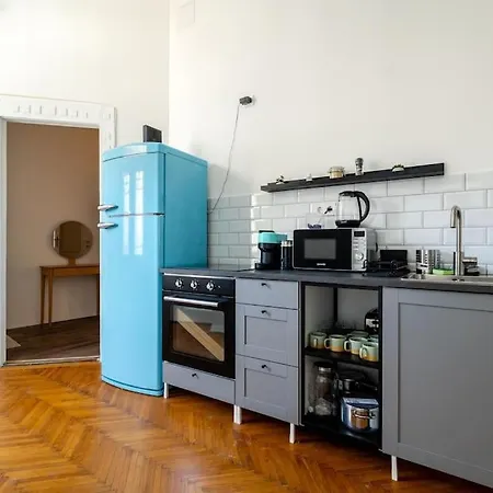 Designer Two Bedroom דירה בודפשט